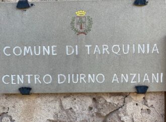 Il Centro Anziani “sfrattato” dal centro vaccini, si sposta al bocciodromo