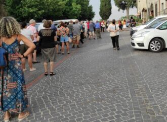 Grande successo per la raccolta delle firme contro la ZTL e la chiusura delle strade.