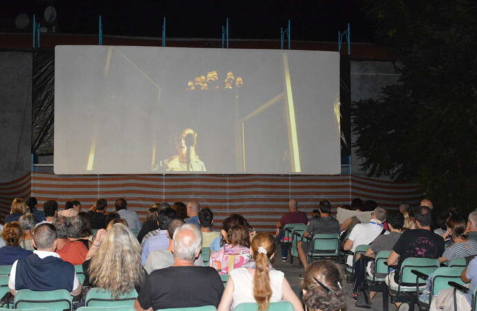 Dopo 20 anni, al Lido di Tarquinia, riapre l’arena del cinema all’aperto