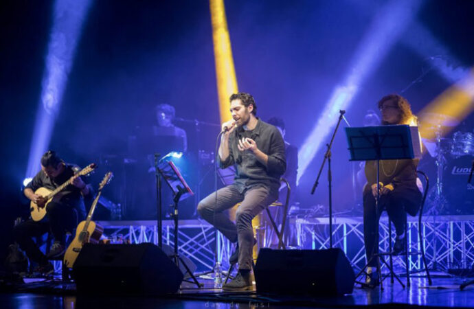 Sabato pomeriggio Luca Cionco canta Fabrizio De André