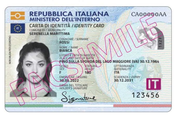 Tre aperture straordinarie per il rilascio della carta di identità elettronica