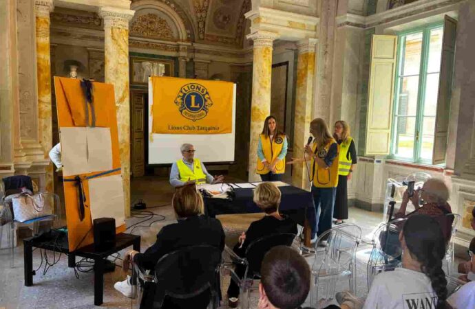 Un poster per la pace, Lucrezia Gambetti vince il concorso del Lions Club di Tarquinia