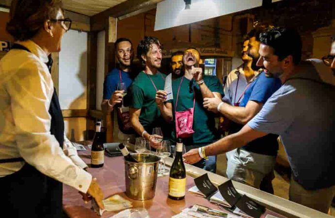 Il Vino e gli Etruschi, venerdì inizia il festival enogastronomico “DiVino Etrusco”